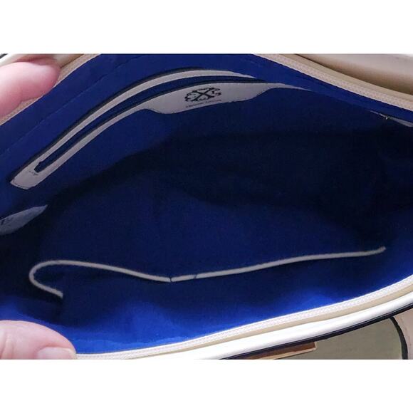 PURSE-CHRISTIAN LACROIX-Cream/Beige-Handles-Large-Faux Leather-Tote-Zippers - Picture 7 of 16